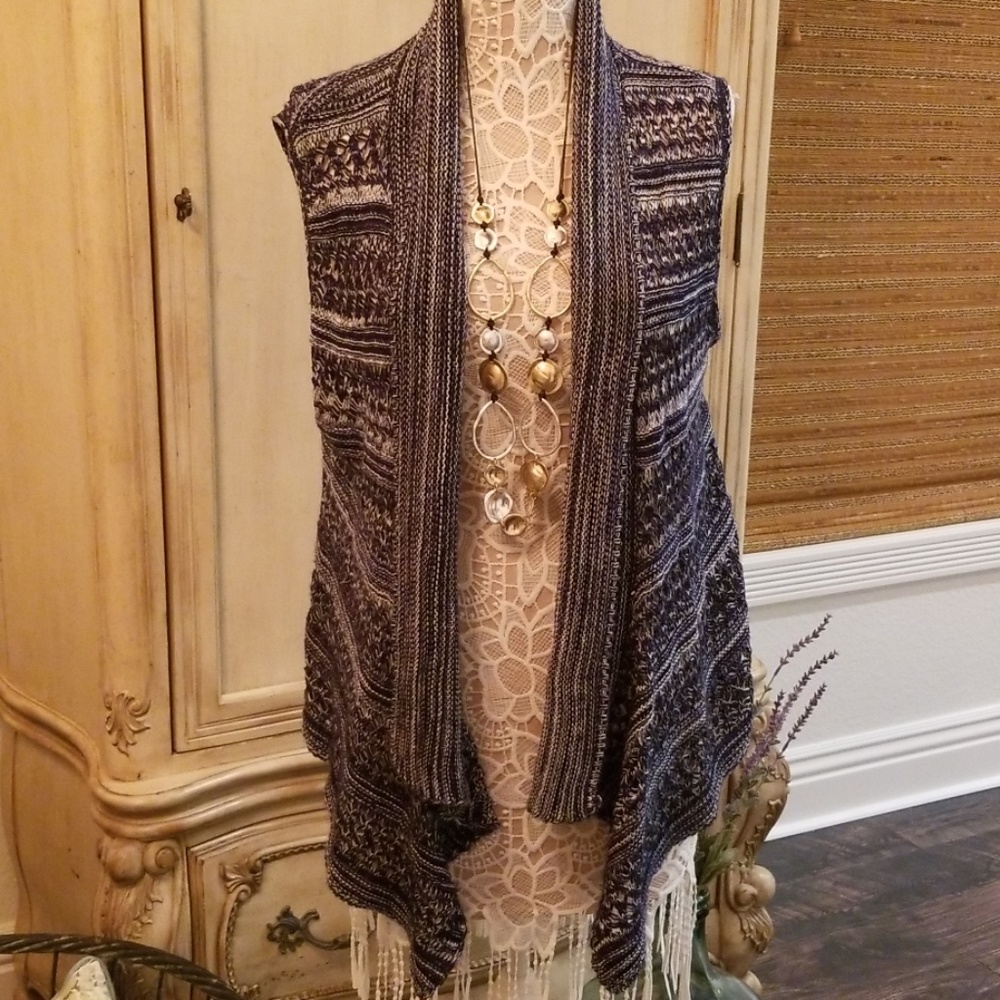 Gorgeous knit sweater vest